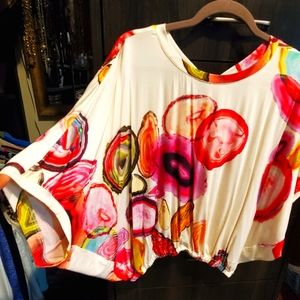 Ivy Jane butterfly arm top